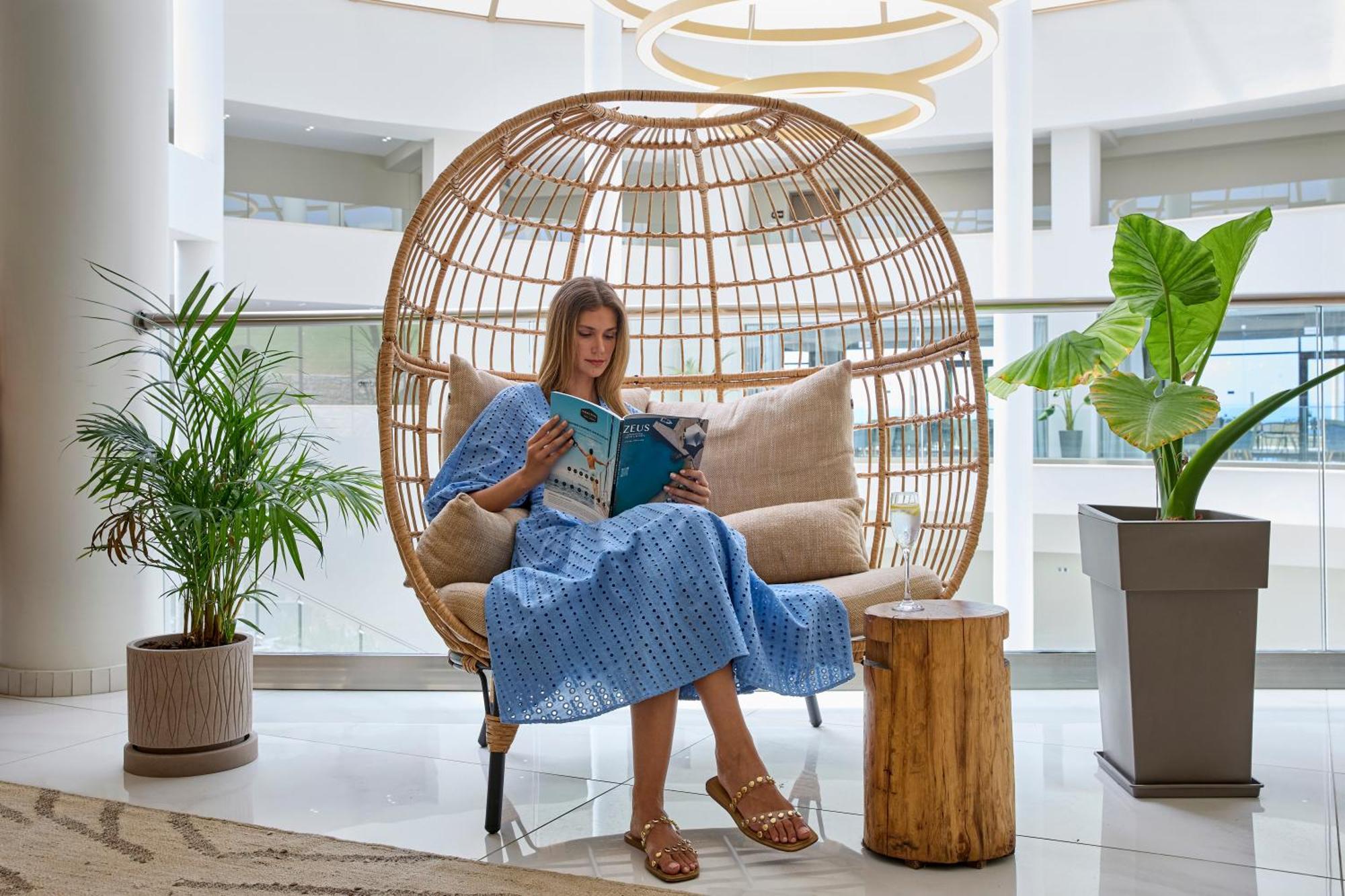 Ajul Luxury Hotel & Spa Resort, A Registry Collection Hotel Агия Параскеви Екстериор снимка